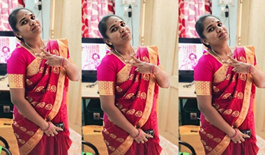 Beautiful Tamil Girl Hot Big Boobs Sexy Pussy Fingering