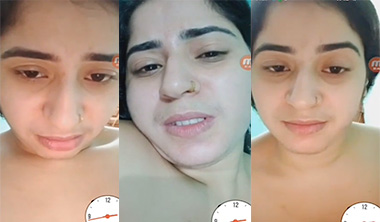 Desi Horny Bhabhi Masturbating Hot Pussy