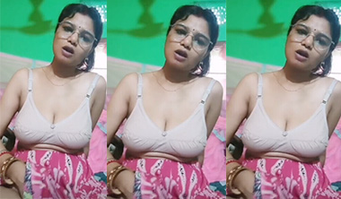 Glasses Horny Wife Masturbating Hot Pussy Fuck
