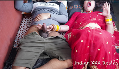 Holi Special Stepmom and Stepson Viral Sex MMS Video