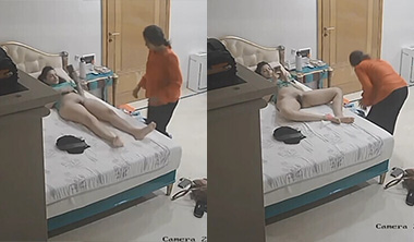 Cute Girl Hot Pussy To Another Girl Waxing Leaked CCTV MMS